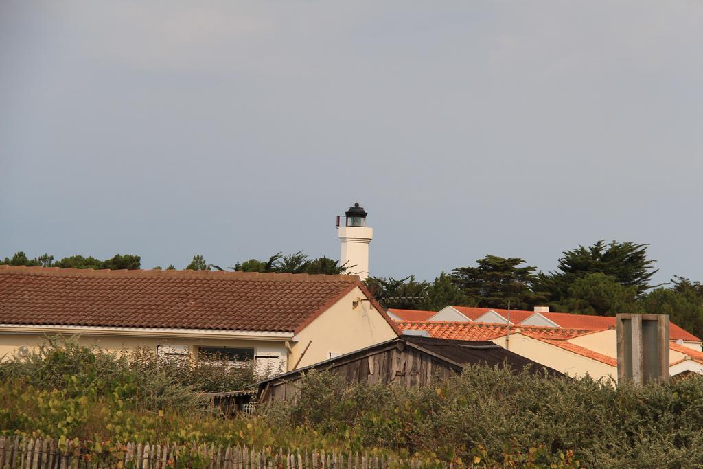 Au Petit Bonheur Hotel La Tranche-sur-Mer Exterior photo